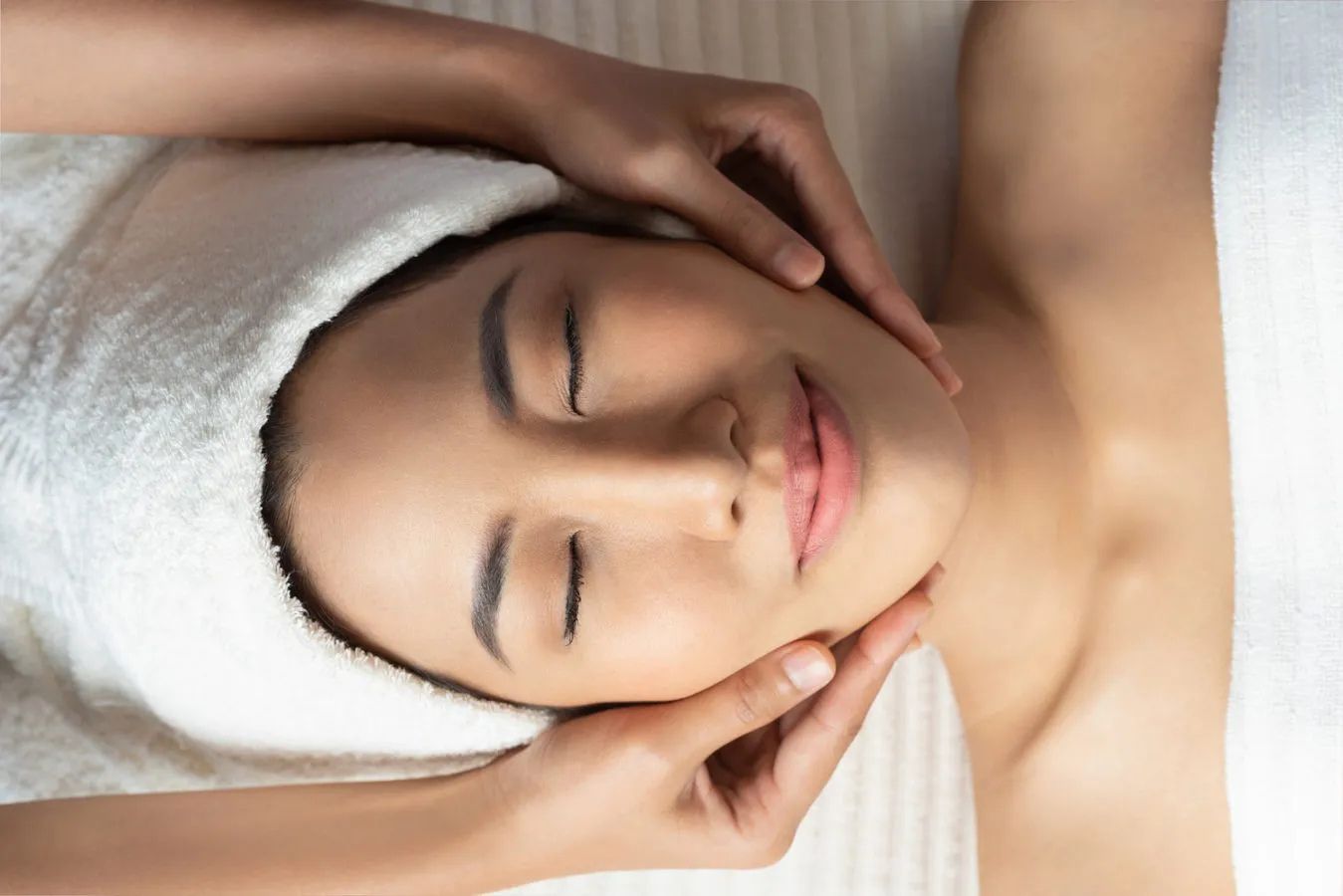 Revitalize Your Skin: Bangkok Spa’s Best Facials for All Skin Types