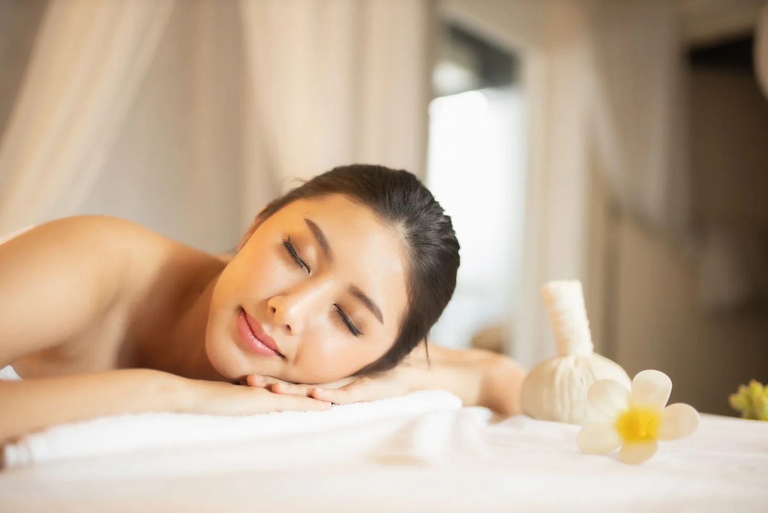Achieving Better Sleep with a Customized Spa Experience