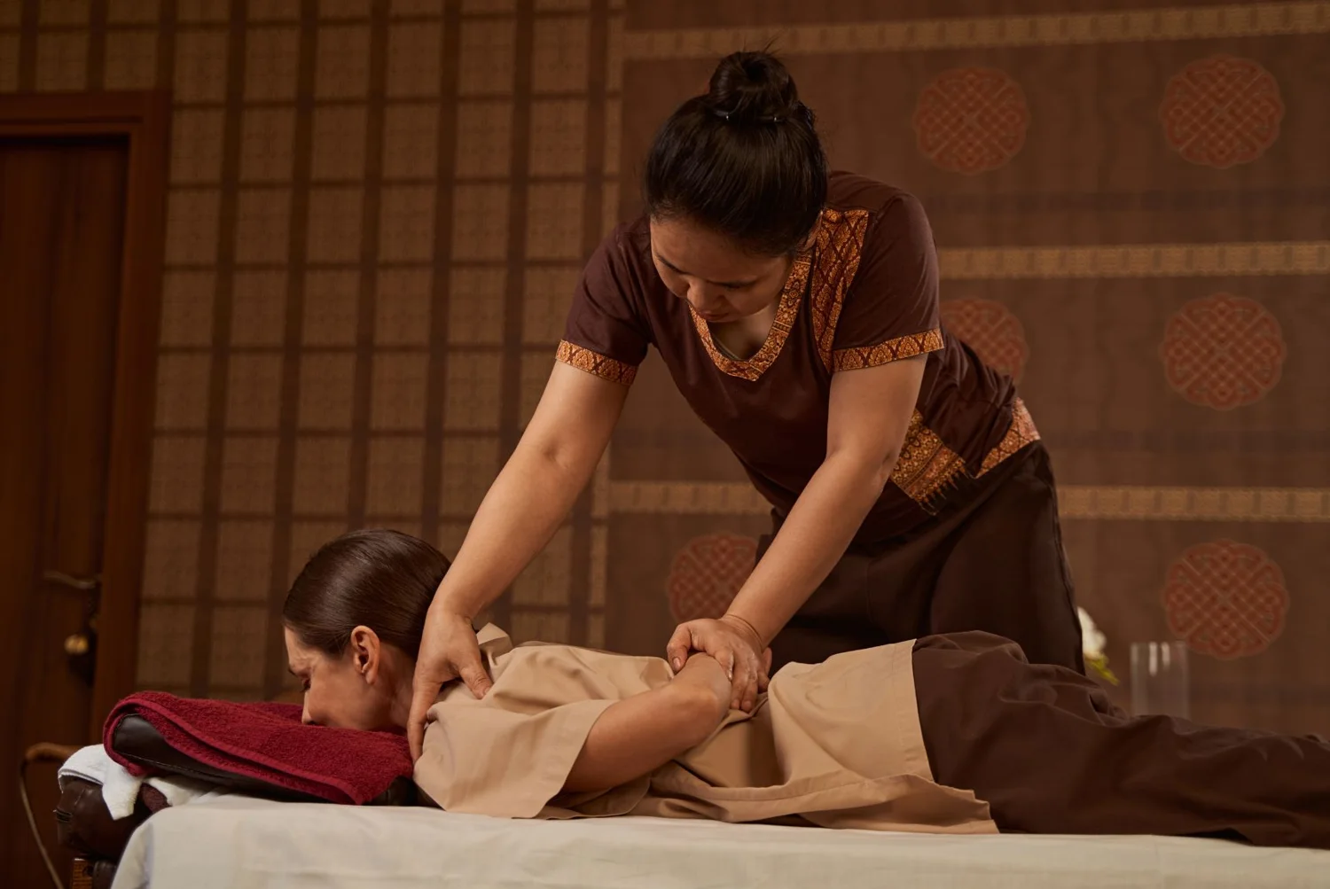 Unwinding with Traditional Thai Massage: A Must-Try Treatment in Bangkok